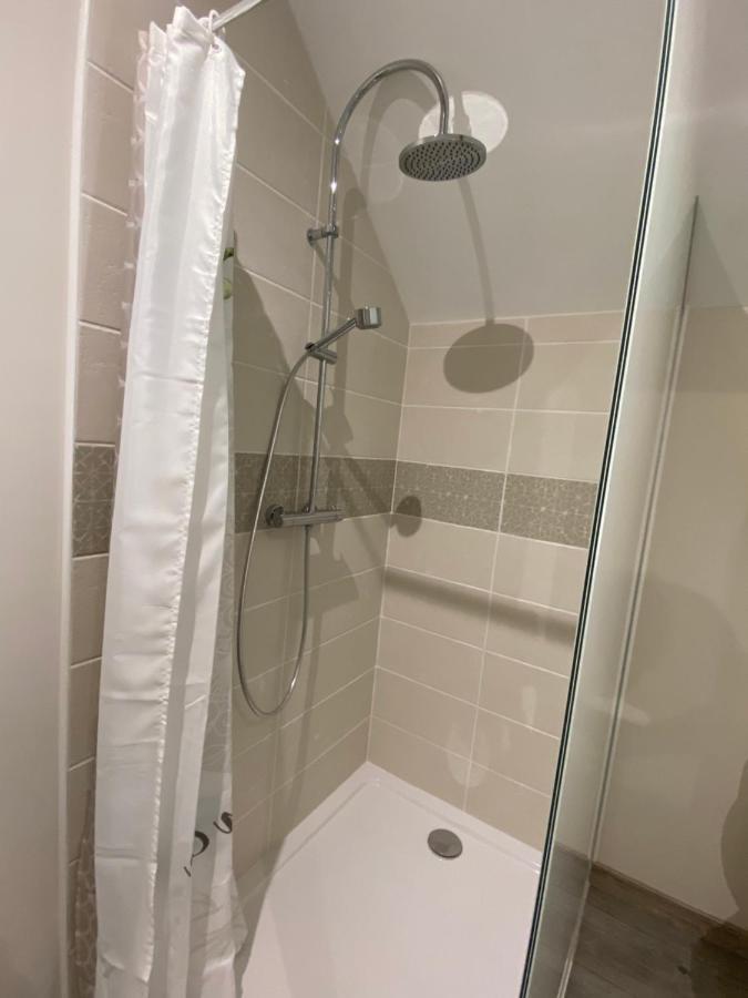 Chambre Privative Chez Toutoune Fontainebrux エクステリア 写真